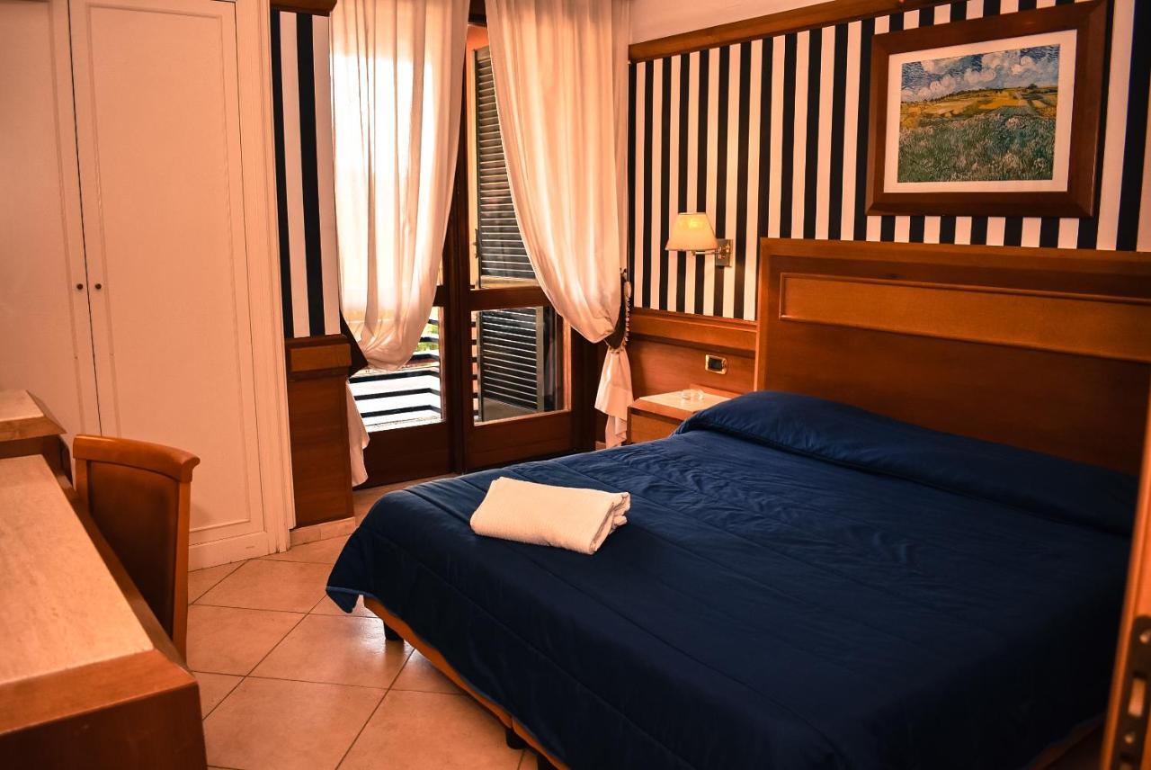 Hotel Miravalle Napoli Esterno foto